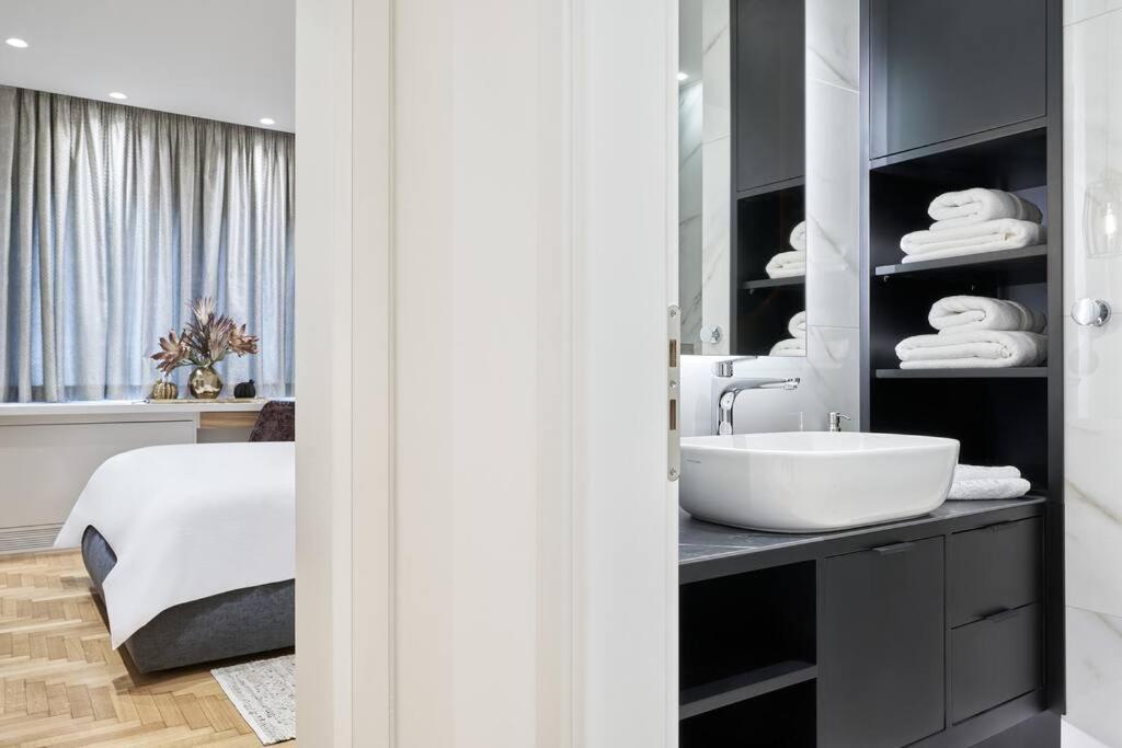 Deluxe Apartment, Kolonaki Athena Bagian luar foto